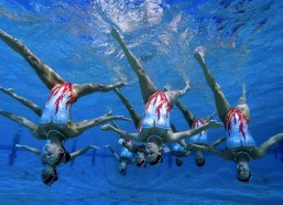 开云|湖人官方社媒展示备战实况，詹姆斯专注投篮训练引关注，全队积极迎接杯赛挑战